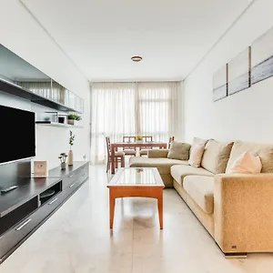 Home2book Comfy Center Triana Apartamento